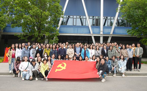 中国法制出版社开展 “走进雄安学党史、深入一线强业务” 主题党日暨员工教育培训活动